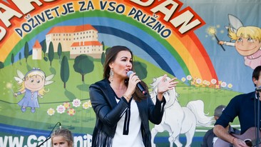 Nastopajoči